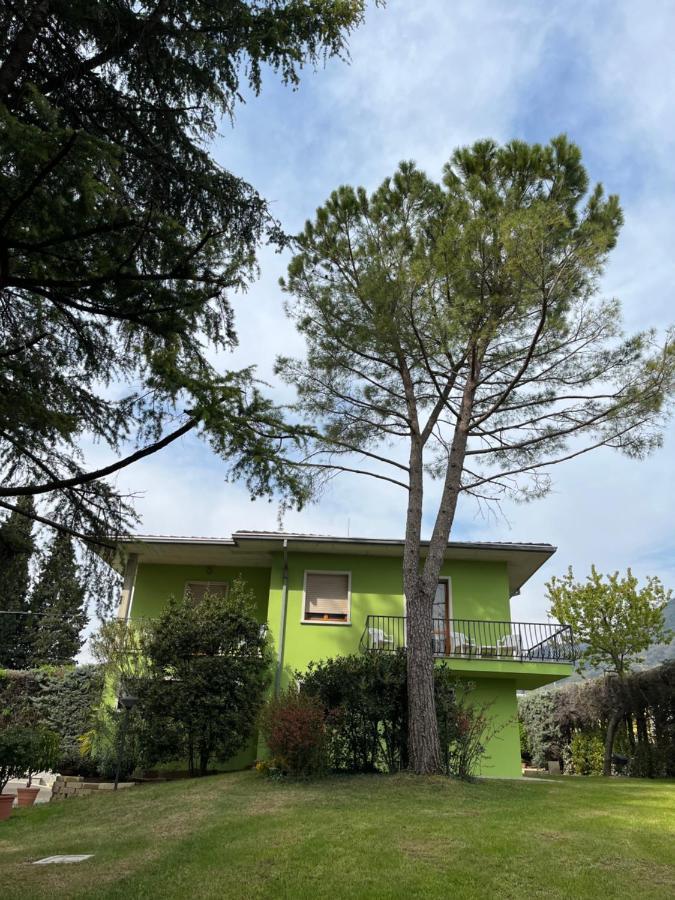 Secret Garden Egle Villa Caprino Veronese Eksteriør billede